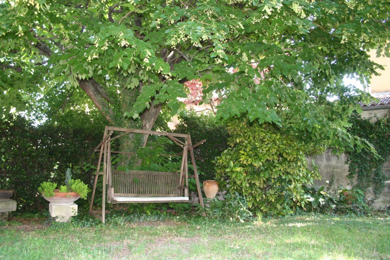 Le Mas Des Dames Appartement Авиньон Екстериор снимка