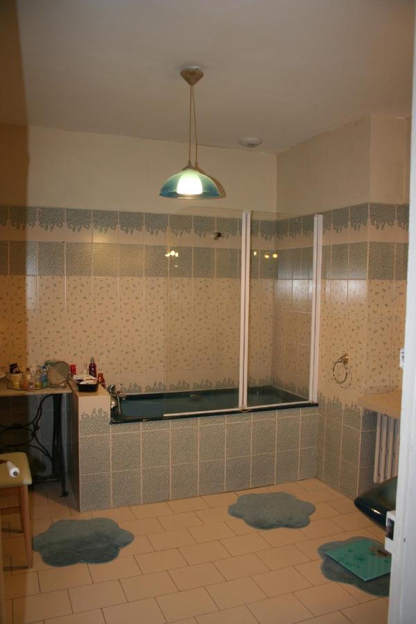 Le Mas Des Dames Appartement Авиньон Екстериор снимка